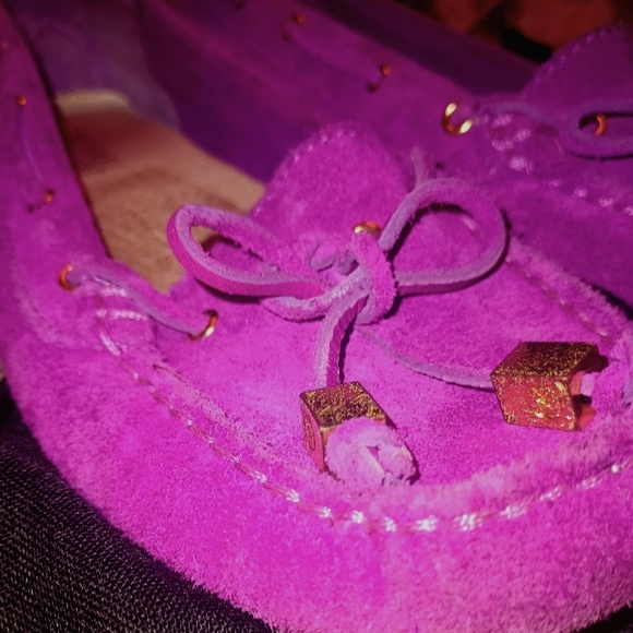 😻Michael Kors🌺Fuchsia Suede Flats😈 - Picture 2 of 9